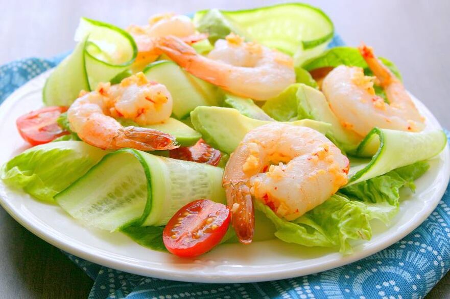 ensalada con camarones para aumentar la potencia