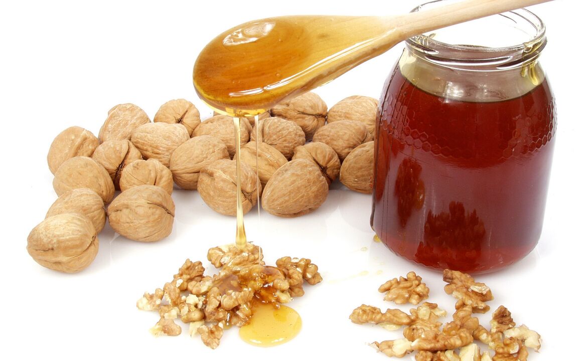 Nueces con miel para aumentar la potencia.